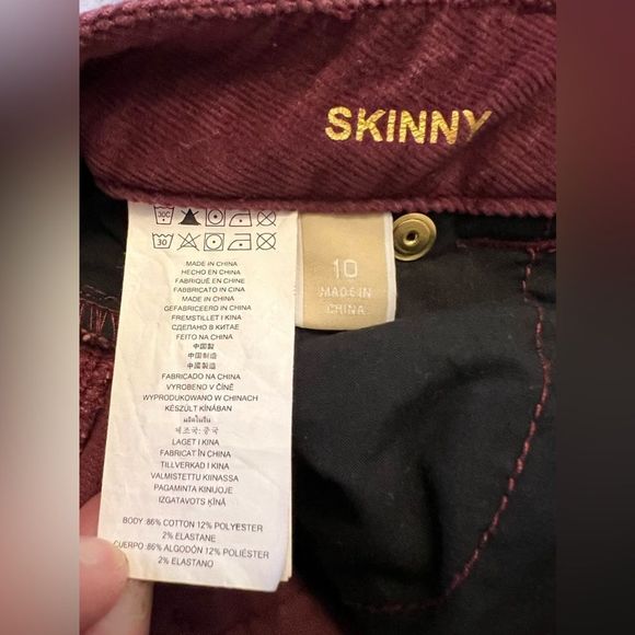 Michael Kors Skinny Super Soft Corduroys in Merlot with Gold Hardware Size 10 - Picture 10 of 16
